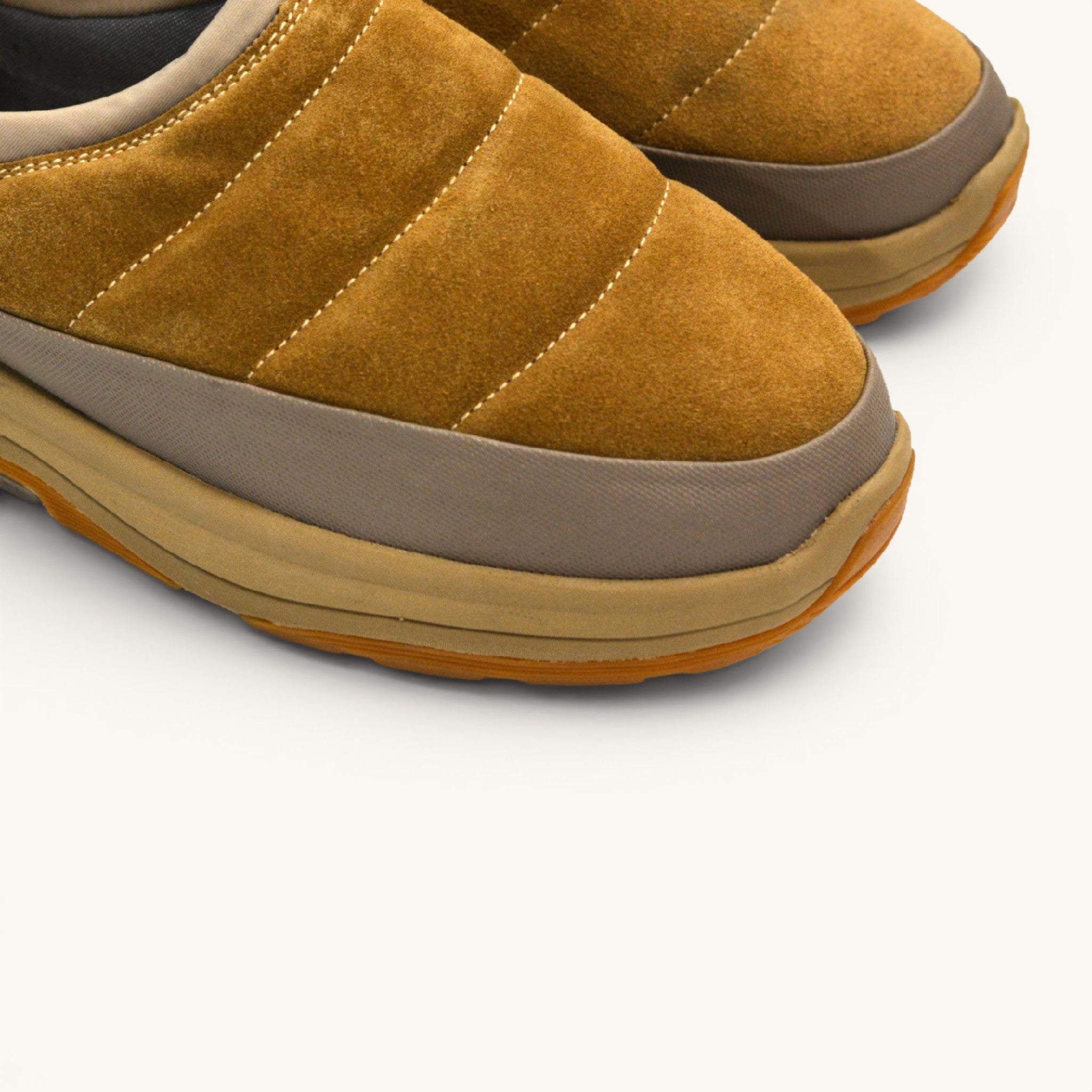 Scarpe suede beige Suicoke OG235TNT/PEPPERabTNT 112678