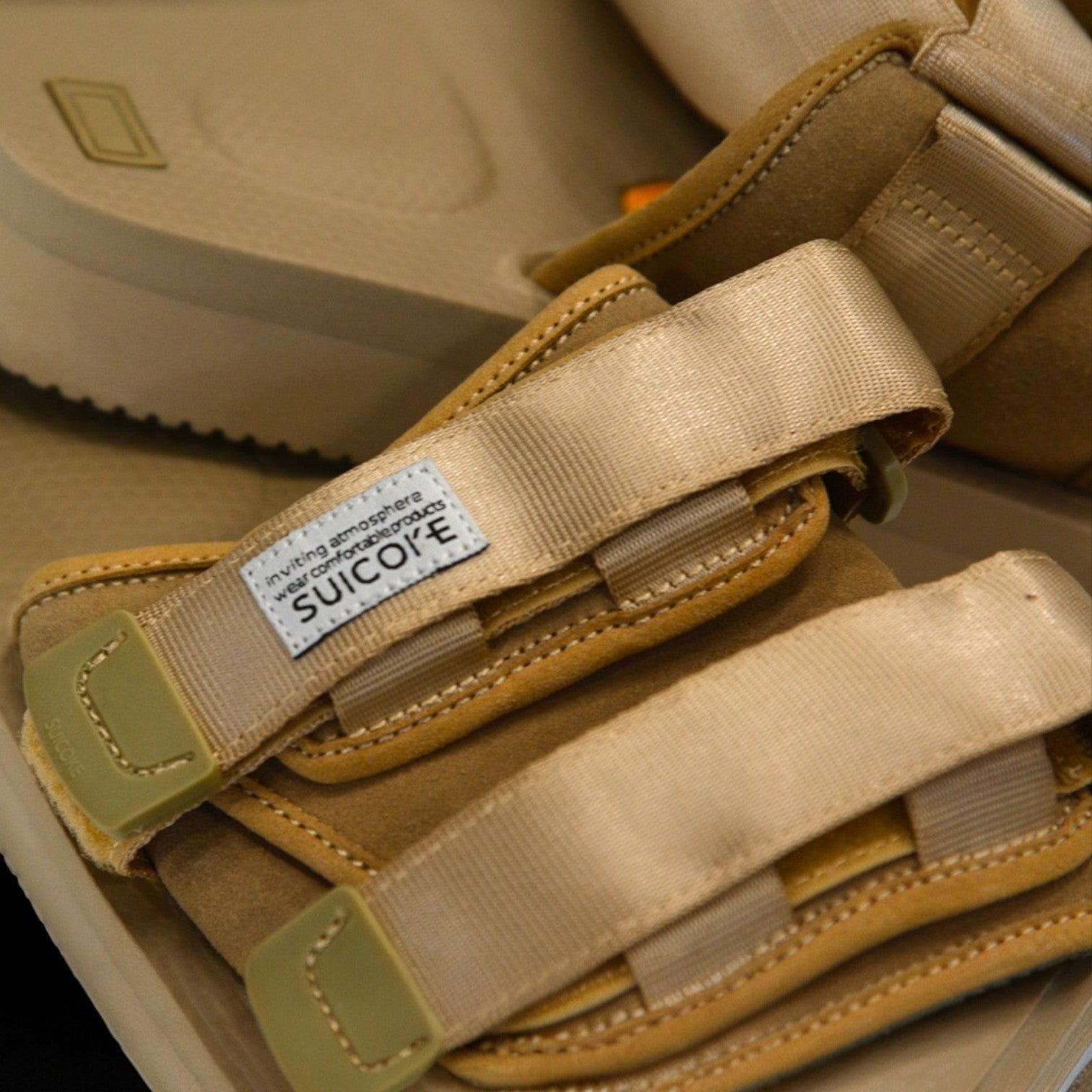 Sandali beige suicoke 105418