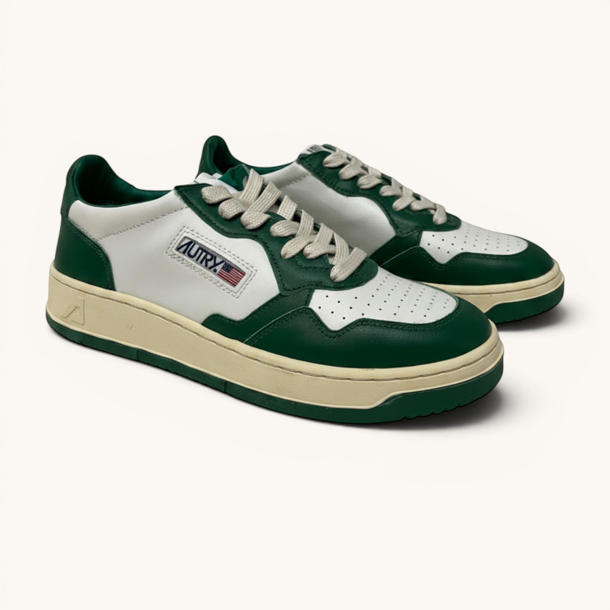 Numero 5 Autry bianche e verdi 112415 sneakers with green leather overlays and white perforated toe box.
