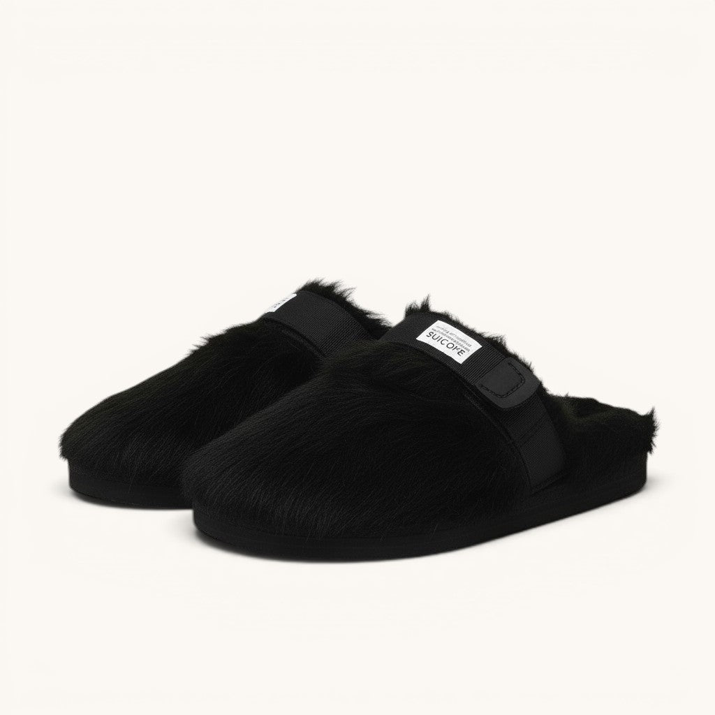 Numero 5 black furry Suikoke sandals with adjustable strap and white logo tag. Comfortable slip-on style.