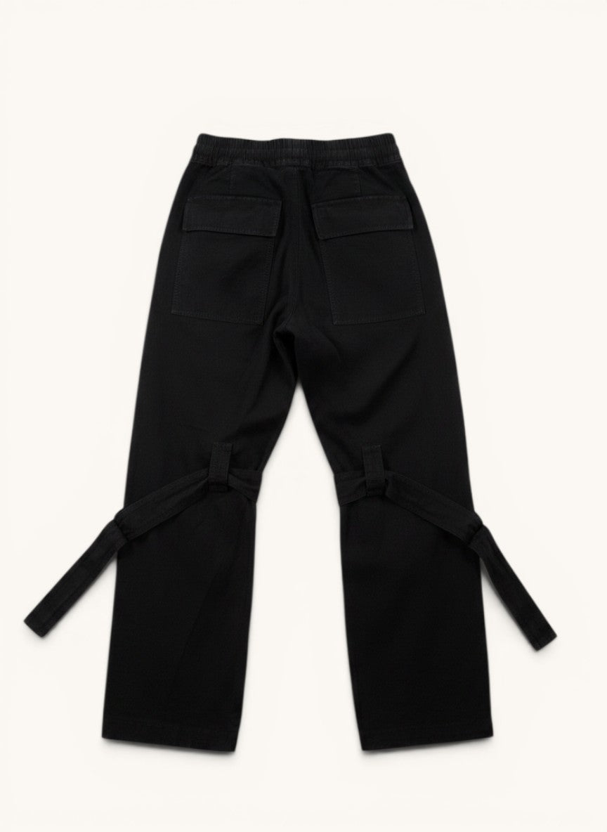 Numero 5 Pantalone nero Dries Van Noten 110486 in 100% Lana, regular fit, taglio classico, linea pulita, dettagli con lacci alle caviglie.