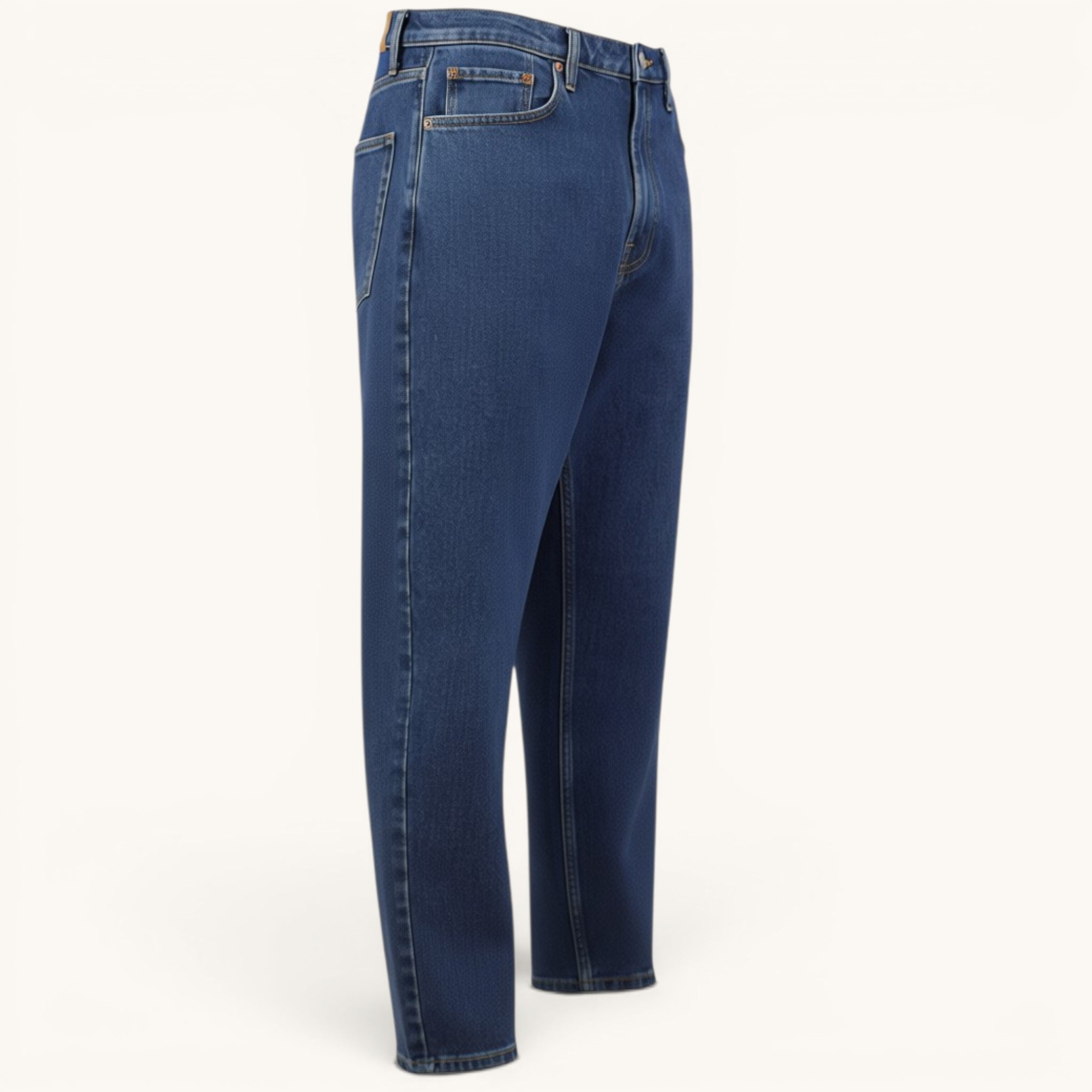 Numero 5 jeans blu da uomo in denim con vestibilità regolare e costruzione resistente. Realizzati in poliestere e cotone.
