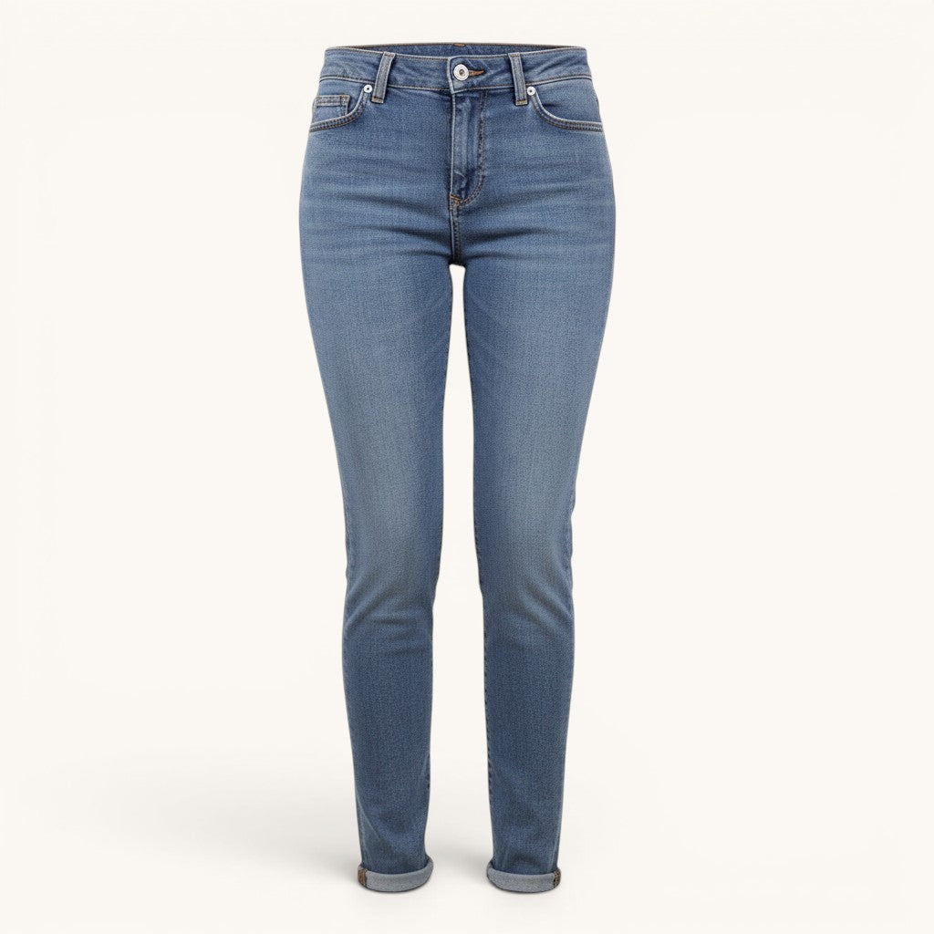 Numero 5 women's light blue 100% cotton straight fit jeans with pockets.