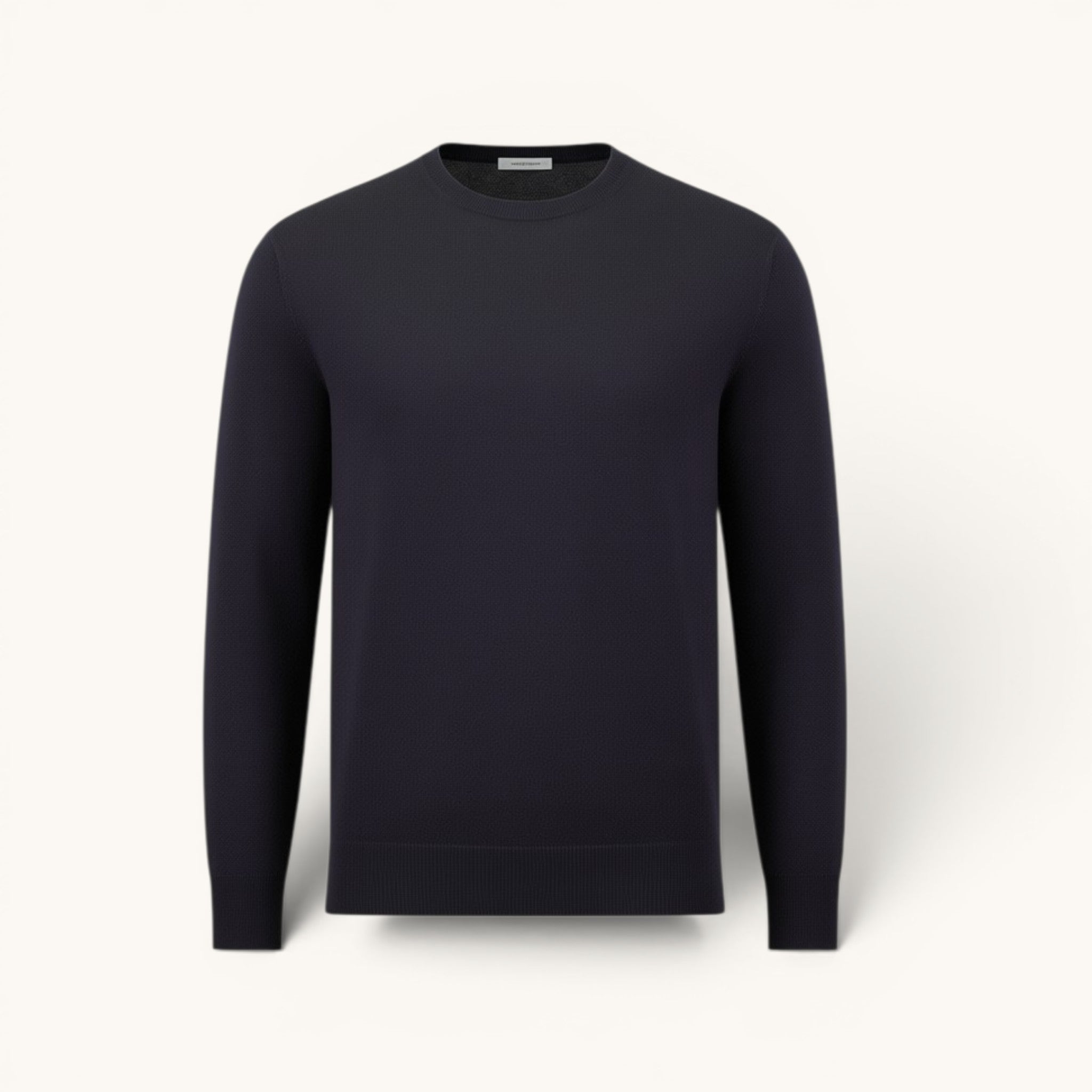 Numero 5 Uomo maglia blu in 100% lana vergine, stile essenziale e confortevole.