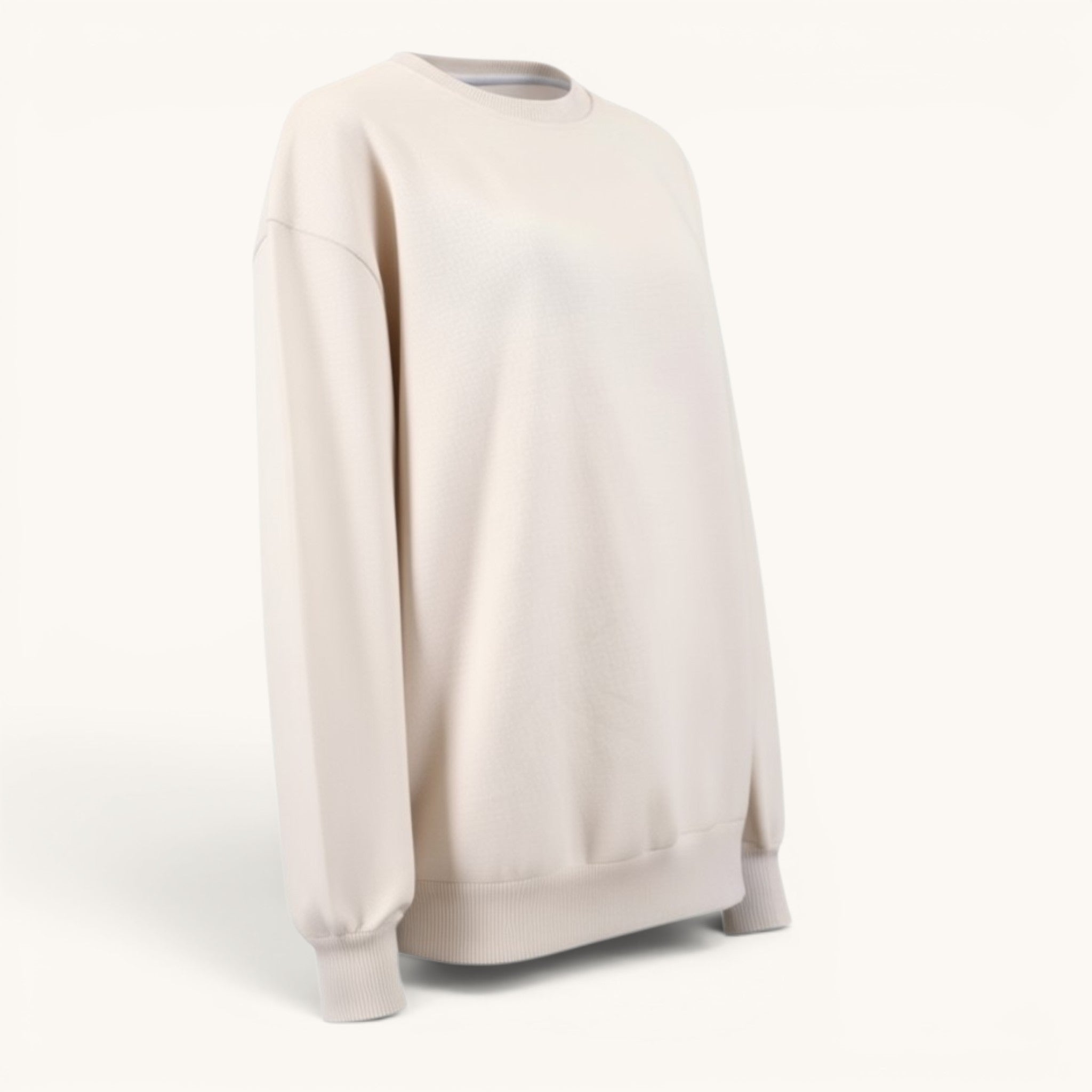 Numero 5 maglioncino bianco girocollo in cashmere, vestibilità regular, dettaglio brand sul polsino.