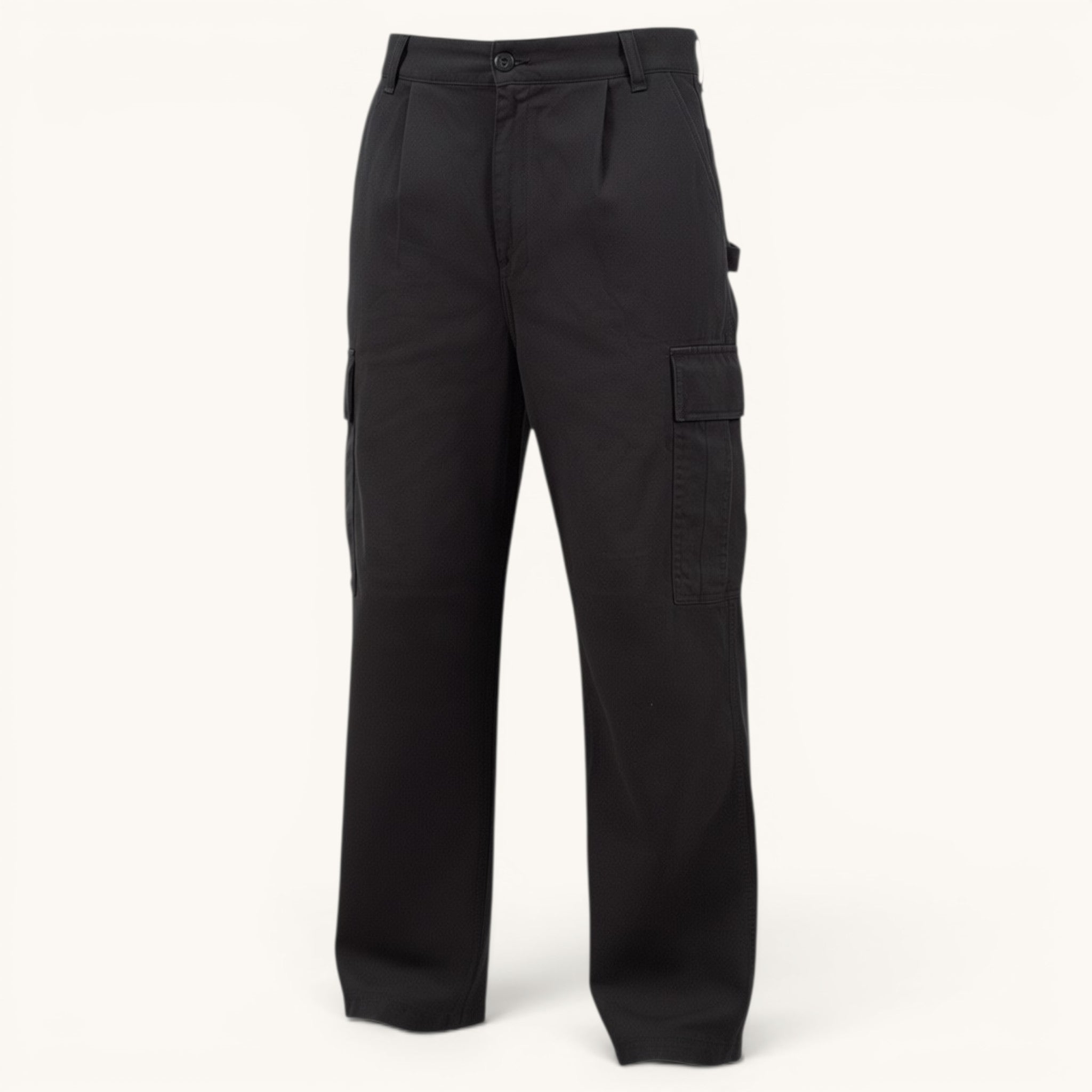 Numero 5 Pantalone nero in cotone da uomo, vestibilità regolare, con tasche cargo e dettagli funzionali.