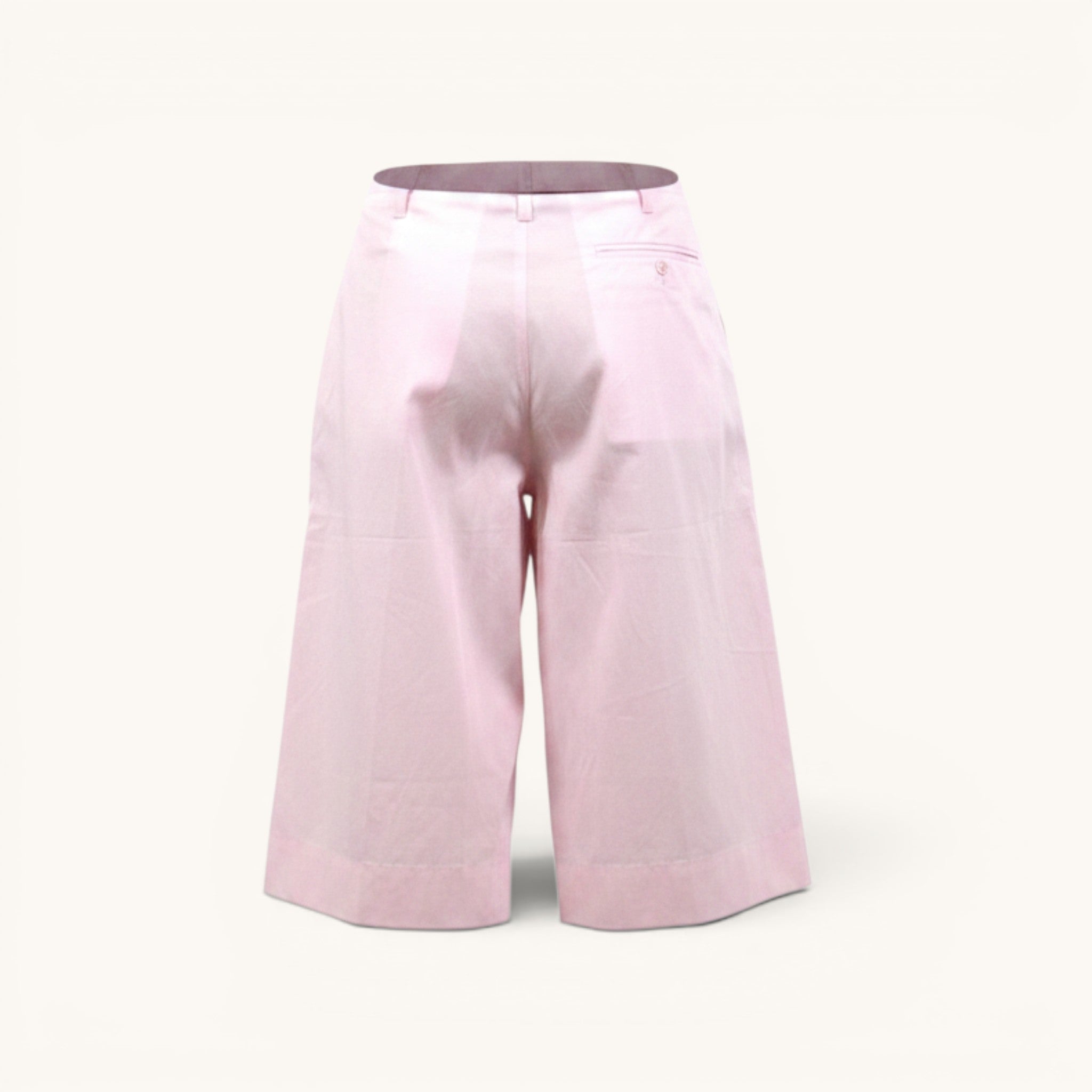 Numero 5 rosa cotone shorts con pence, vita alta e passanti per cintura. Vestibilità regular fit.