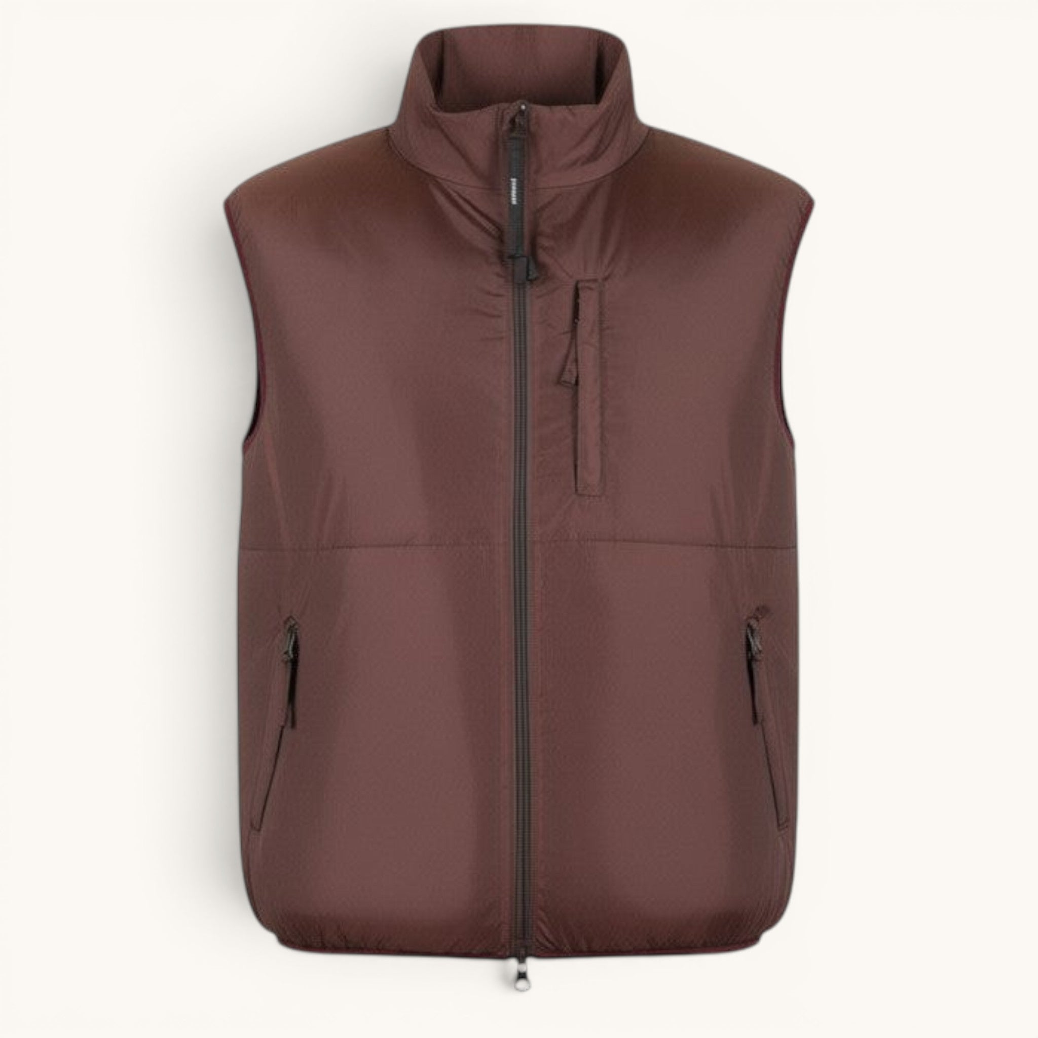 Numero 5 Aspesi sleeveless puffer vest in burgundy with zip closure and pockets.