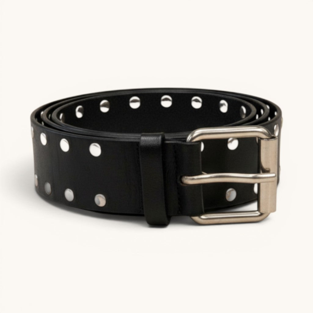 Numero 5 black leather belt with silver stud detailing and a double buckle. Designed for women.