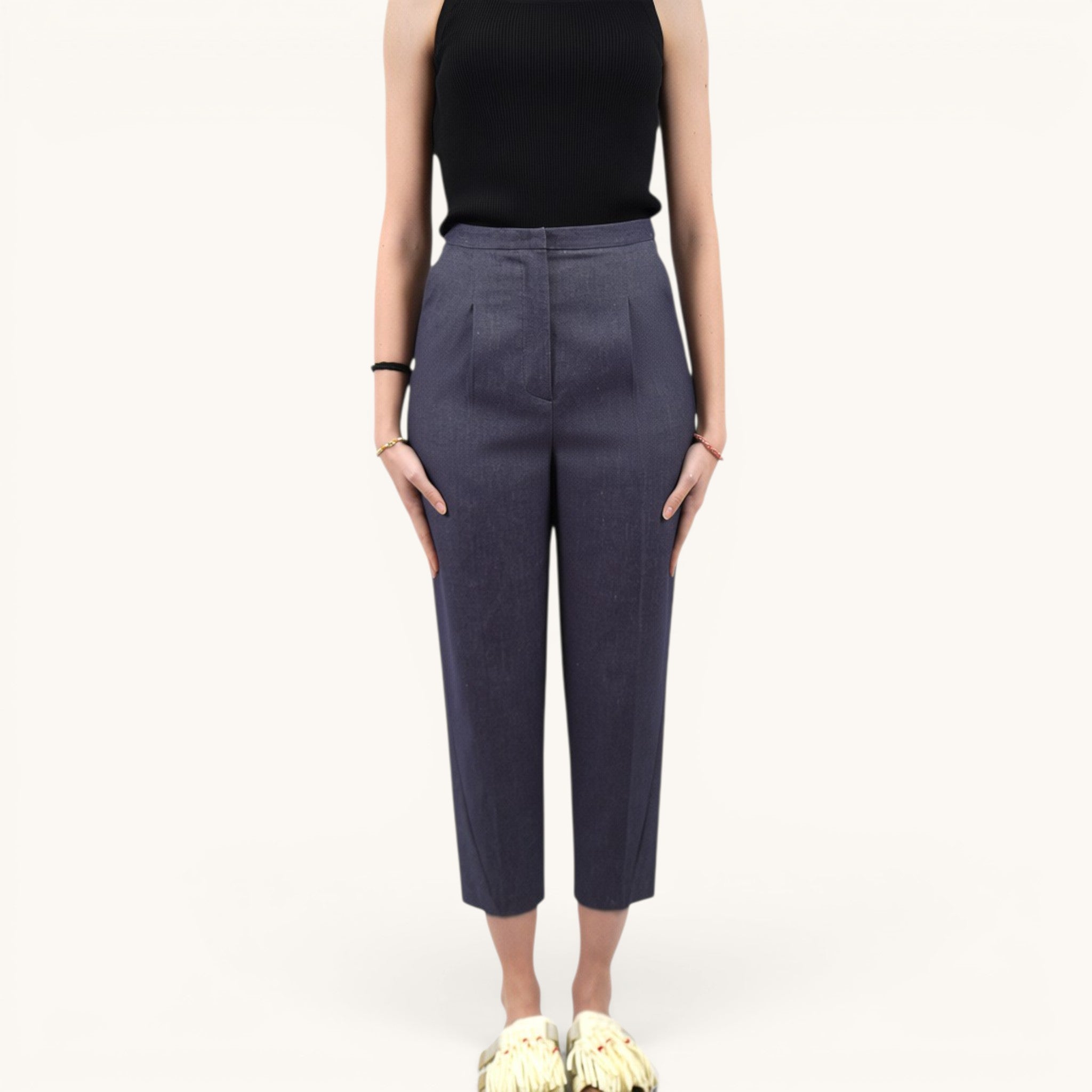 Numero 5 women's blue cotton-linen blend straight-leg cropped trousers with belt loops and a regular fit.