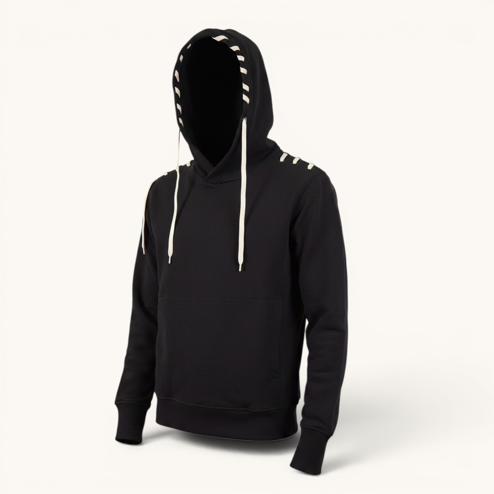 Numero 5 Felpa nera in cotone con cappuccio da uomo, vestibilità regular, dettagli essenziali e laccetti bianchi.