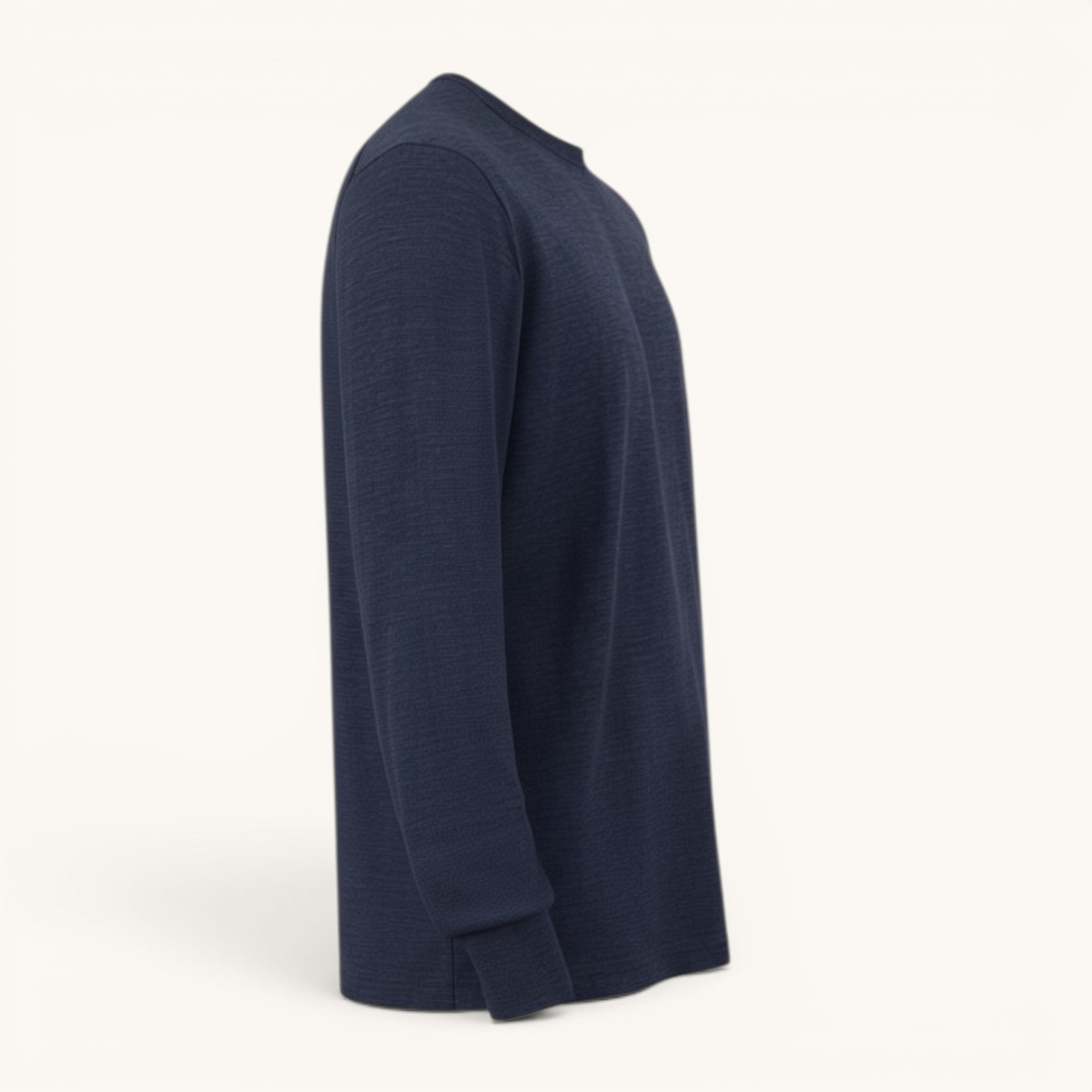 Numero 5 Uomo maglia blu in 100% lana vergine, stile essenziale e confortevole.