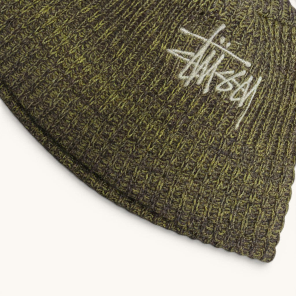 Numero 5 Stussy green knitted bucket hat with white embroidered logo. Streetwear design for men.