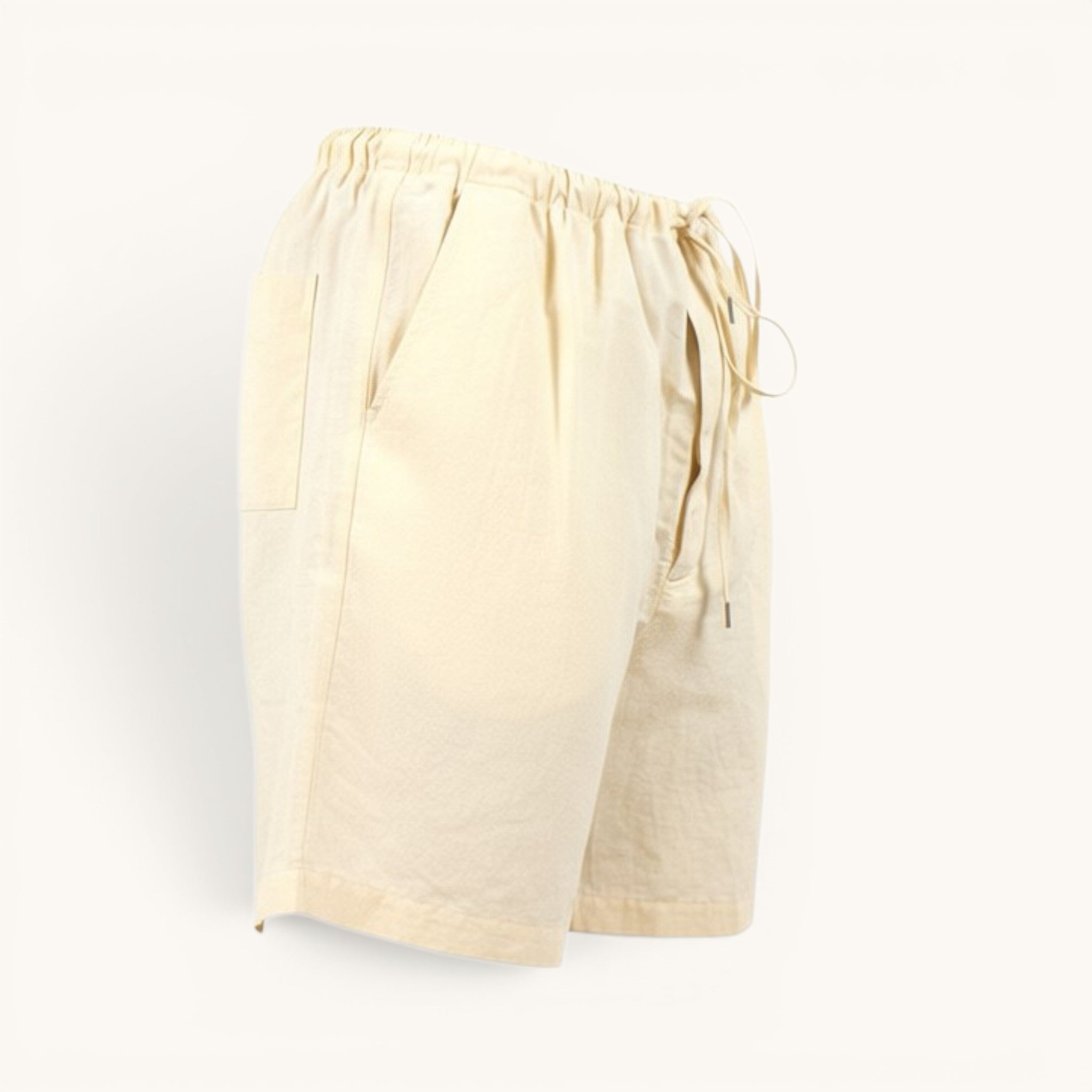 Numero 5 Men's regular fit white linen-cotton shorts with drawstring waist and side pockets. Ideal for summer leisure.